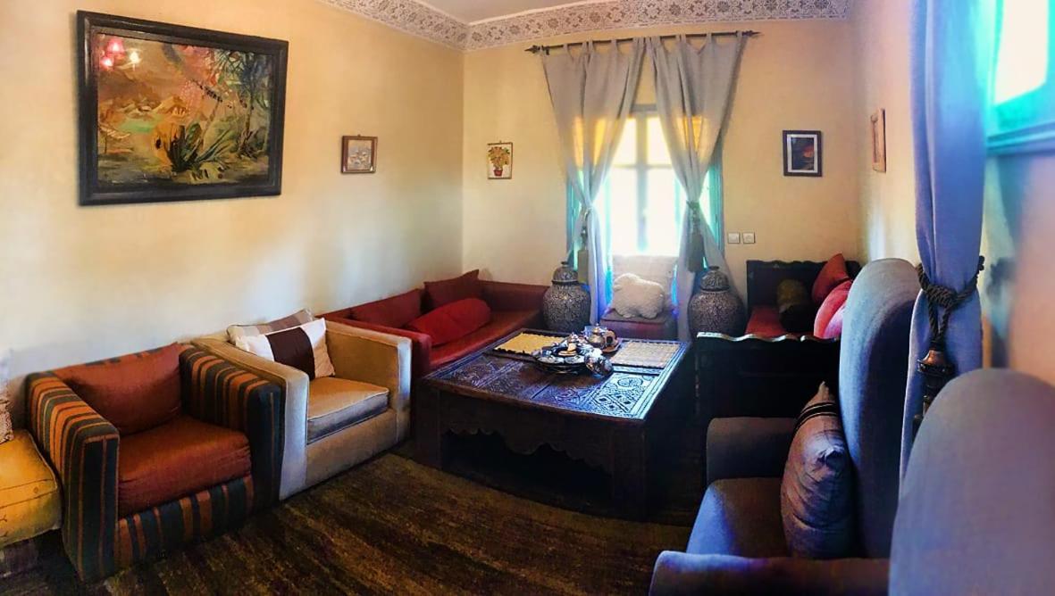 Le Petit Jardin Bed and Breakfast Demnate Buitenkant foto